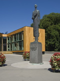 Staue of King Haakon Vii  in Front of the Holmenkollen Building  Oslo  Norway  Scandinavia  Europe