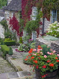 Cottage on Chipping Steps  Tetbury Town  Gloucestershire  Cotswolds  England  United Kingdom