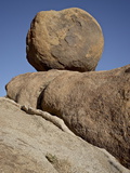 Boulder  Alabama Hills  Inyo National Forest  California  USA