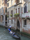Gondola on a Canal  Venice  UNESCO World Heritage Site  Veneto  Italy  Europe