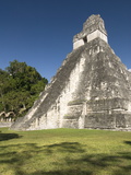 Temple No 1 (Jaguar Temple)  Tikal  UNESCO World Heritage Site  Peten  Guatemala