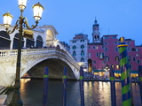 Rialto Bridge on the Grand Canal  Venice  UNESCO World Heritage Site  Veneto  Italy  Europe