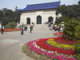 People at Mausoleum of Dr Sun Yat Sen (Zhongshan Ling)  Zijin Shan  Nanjing  Jiangsu  China  Asia