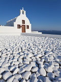 Church Overlooking Aegean Sea in the Village of Oia  Santorini (Thira)  Cyclades Islands  Greece