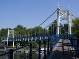 Bridge Over the Thames Near Teddington Lock  Teddington  Near Richmond  Surrey  England  Uk