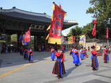 Changing of the Guards  Deoksugung Palace (Palace of Virtuous Longevity)  Seoul  South Korea  Asia
