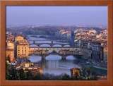Ponte Vecchio and Arno River  Florence  Tuscany  Italy