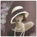 Femme Chapeau Blanc Violet