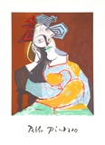 Femme Accoudee au Drapeau Bleu et Rouge