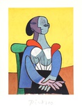 Femme A La Chaise Sur Fond Jaune