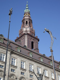 Christiansborg Palace and Statues  Copenhagen  Denmark  Scandinavia  Europe