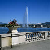 Jet D'Eau (Water Jet)  Geneva  Lake Geneva (Lac Leman)  Switzerland  Europe