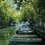 Boats Along Canal  Annecy  Lake Annecy  Rhone Alpes  France  Europe