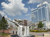 Mermaid Sculpture Fountain in Town Point Park  Norfolk  Virginia  Usa
