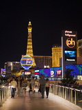 Evening from Walkway  Las Vegas Boulevard  the Strip  Las Vegas  Nevada  Usa
