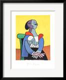 Femme A La Chaise Sur Fond Jaune