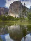 The 3000 Foot High El Capitan Is the Largest Granite Monolith of Granite in the World