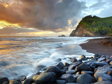 Coast of Pololu Valley  Big Island  Hawaii  USA