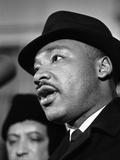 Dr Martin Luther King  Jr Talks to Newsmen