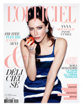 L'Officiel  April 2011 - Anna Mouglalis Porte une Robe en Toile de Coton Prada