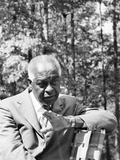Dr Benjamin E Mays