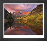 Maroon Bells Reflected on Maroon Lake at Sunrise  White River National Forest  Colorado  USA