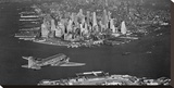 Airplane flying towards Manhattan
