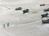 Fishermen Carrying Fish Net and Fishing Boats on Muddy Beach  East China Sea  Xiapu  Fujian  China
