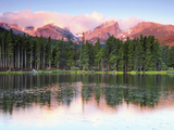 Sunrise Reflections on Sprague Lake  Rocky Mountain National Park  Colorado  USA