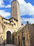 Stone Arch De Becci De Cuganesi Tower Narrow Street Via San Giovani San Gimignano Tuscany Italy