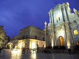 Duomo Square at Dusk  Ortygia  Siracusa  Sicily  Italy  Europe