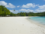 Turquoise Water and White Sand at Champagne Beach  Island of Espiritu Santo  Vanuatu  South Pacific