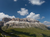 Hiking on High Route 2 in Dolomites  Bolzano Province  Trentino-Alto Adige/South Tyrol  Italy