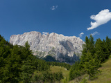 Hiking on High Route 2 in Dolomites  Bolzano Province  Trentino-Alto Adige/South Tyrol  Italy