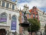 View of Neptune's Fountain and Artus Court  Gdansk  Pomerania  Poland  Europe