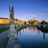 Prato della Valle and Santa Giustina  Padua  Veneto  Italy  Europe