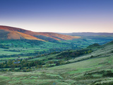 Vale of Edale  Peak District National Park  Derbyshire  England