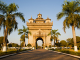 Patuxai  (Victory Gate)  a Replica of Arc de Triomphe  Vientiane  Laos  Indochina  Southeast Asia