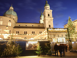 Christmas Market and Salzburg Cathedral  UNESCO World Heritage Site  Salzburg  Austria  Europe
