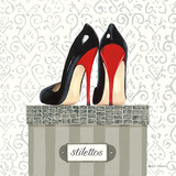 Tres Chic Square IV