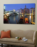 Rialto Bridge  Grand Canal  Venice  Italy