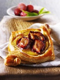 Puff Pastry Pastries with Plums