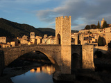 Romanesque bridge over the Fluvia river  Besalu  Girona  Spain
