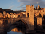 Romanesque bridge over the Fluvia river  Besalu  Girona  Spain