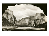 Wawona Tunnel  Yosemite  California
