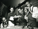 Students Build Airplane Models