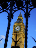 Big Ben Through Iron Gates  Houses of Parliament  Westminster  London  England