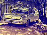 Voiture De Collection Abandonnée Dans Un Garage Au Bord De La Route 66 En Arizona