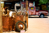 Camionnette Abandonnée Dans Un VIeux Garage Sur La Route 66 III