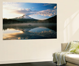 Fisherman  Trillium Lake  Mt Hood National Forest  Mt Hood Wilderness Area  Oregon  USA
